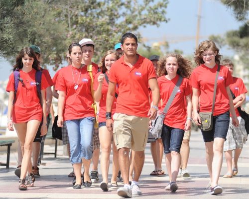 The safety and well-being of young students is our top priority and that’s why all our groups are accompanied by an experienced group leader who looks after students’ welfare during their course attendance. Verbalists Group Leader with our students, English language Summer School in Malta